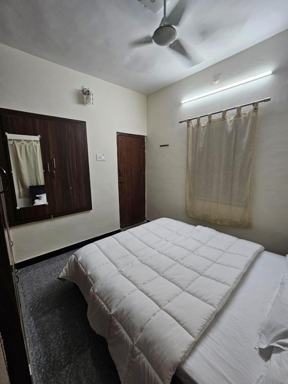 Happy Home Coimbatore Room photo